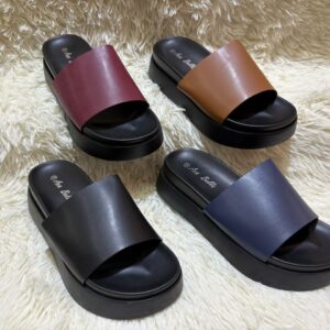 chaussure pour femmes – noir, bleu marine, bordeaux et cognac