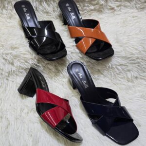 Chaussures femme sandales à talons moyen et carré